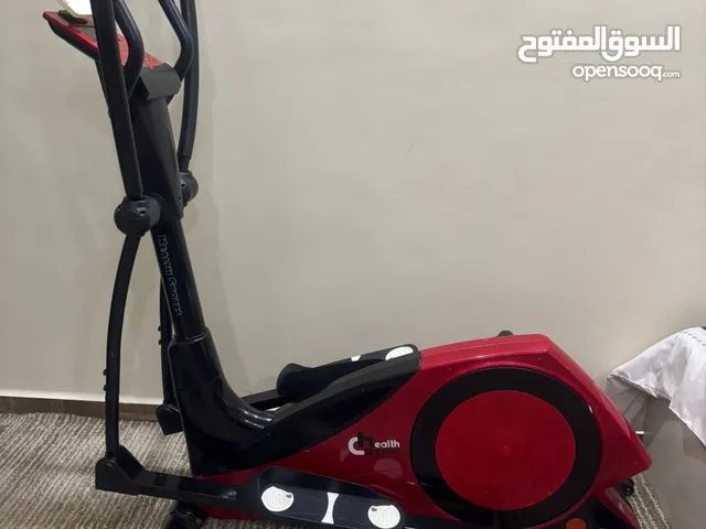 جهاز كروس رياضي بحالة جيدة جدًا بسعر 100 قابل للتفاوض............