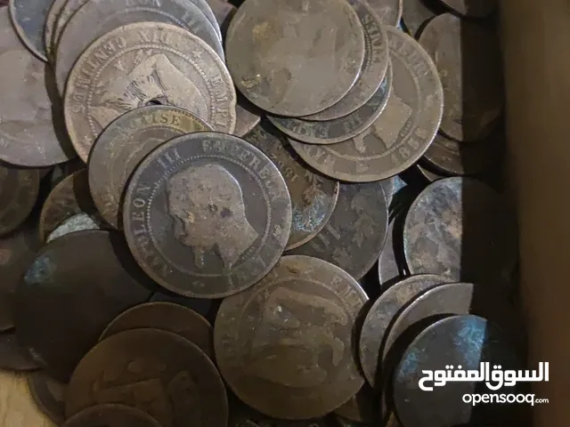 عملات قديمة جدا اكتر من 200 عملة مختلفة السنوات لكن اكتر من 200 سنة  المرجو مشاهده الصور