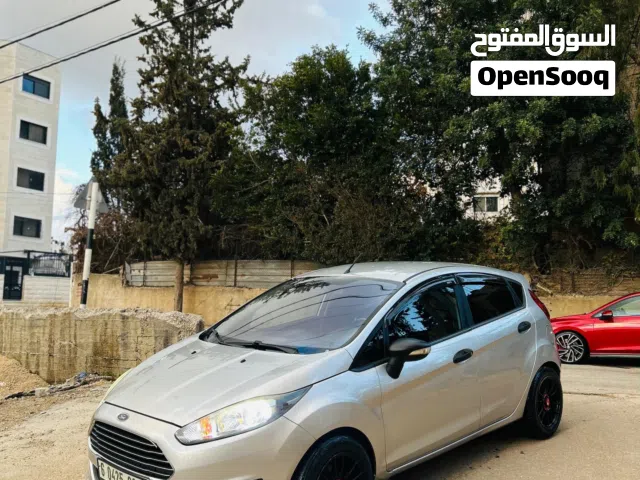 2015 Ford Fiesta Standard
