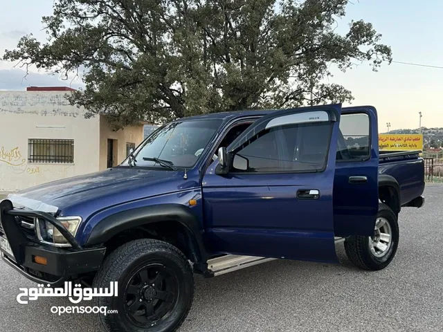Used Toyota Hilux in Salt