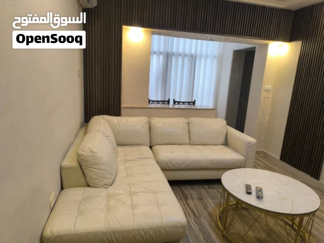 شقة مفروشة فرش فندقي خلف المستشفى التخصصي للايجار ( شهري )