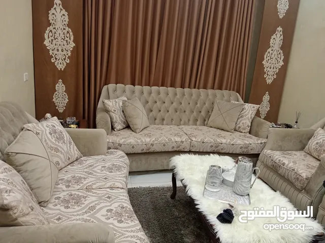 طقم كنب بحالة الوكالة