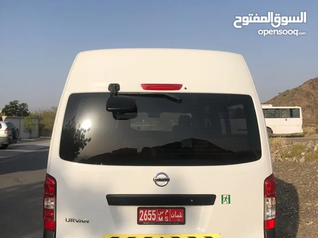 Used Nissan Urvan in Al Dakhiliya