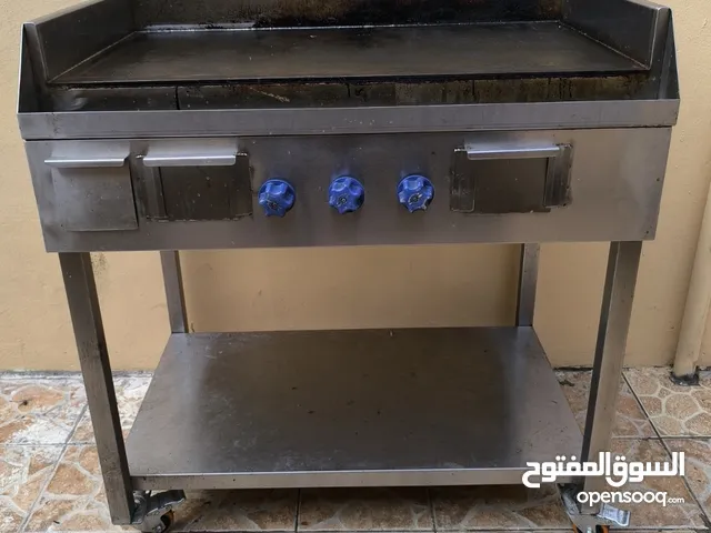 شواية برجر  صاجيه. بحاله ممتازه. بعجلات