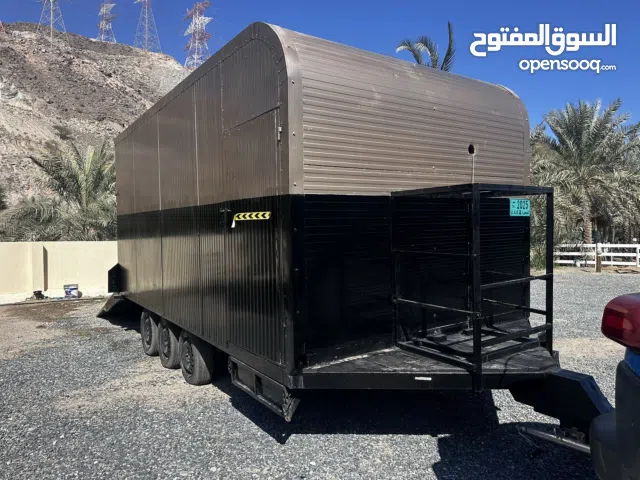 2024 Horse Trailer for 5 large horses- Air-Conditioned- 3 months old custom gold and black paint job