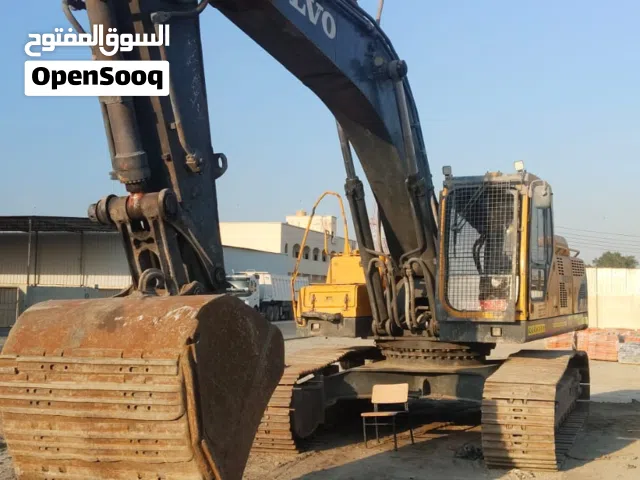 Volvo excavator 360 everything ok 2007 model with braker