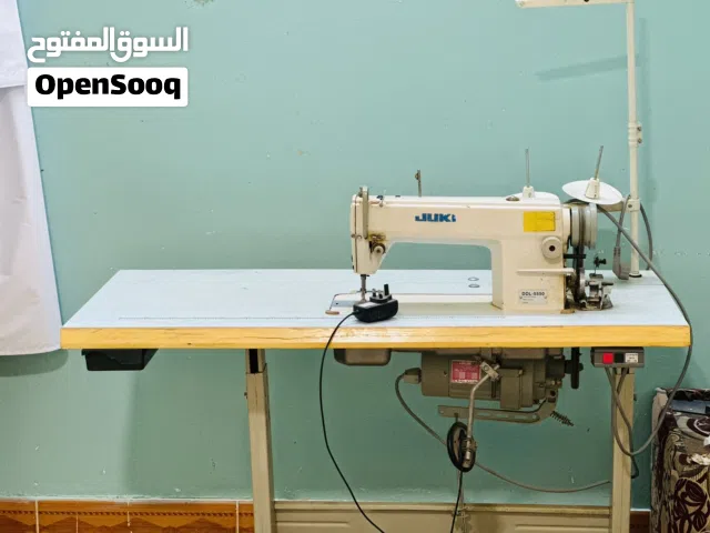 للبيع مكينة خياطة JUKI يابانية أصلية (صناعية) - موديل DDL-5550 بحالة ممتازة