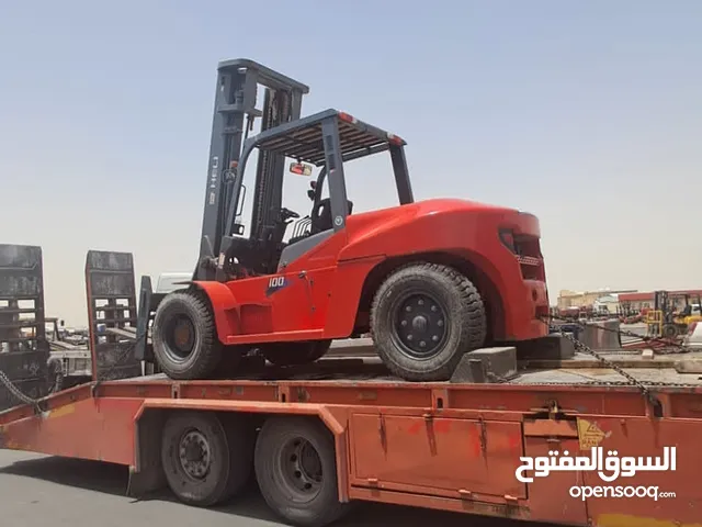 رافعات شوكيه للايجار