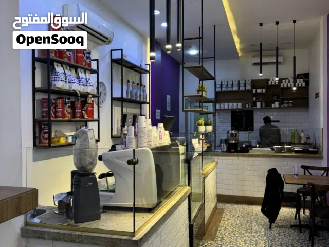مقهي مشهور للبيع بعلامته التجارية