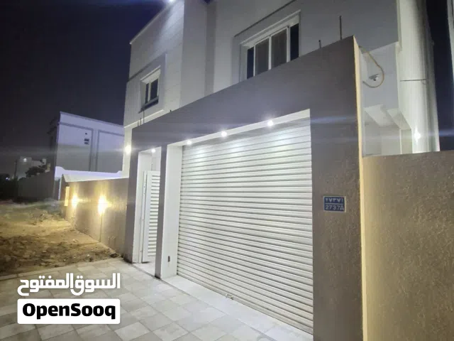 300 m2 5 Bedrooms Villa for Rent in Muscat Al Maabilah