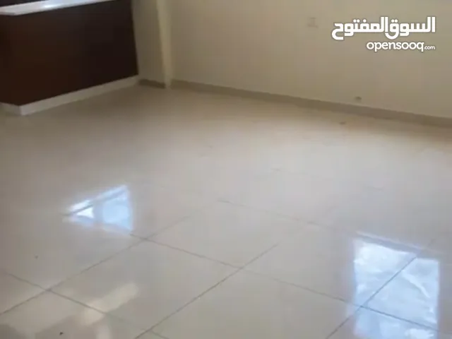 شقه للبيع في منطقه الطيره اول منطقه السريه