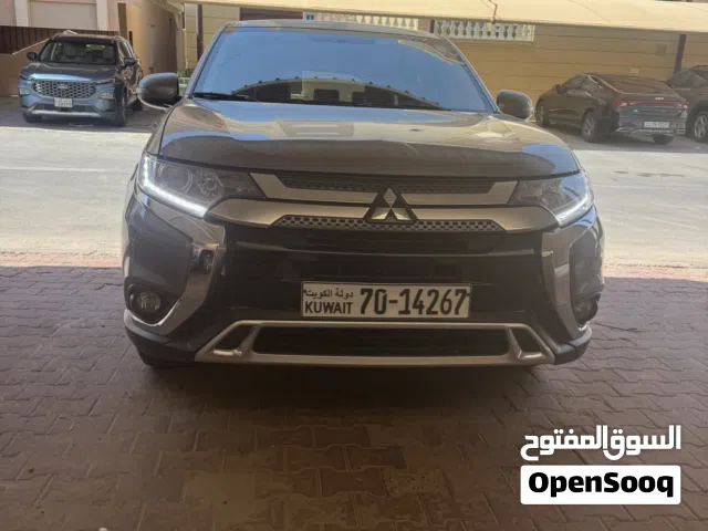2023 ميتسوبيشي L200 Double Cab GLX