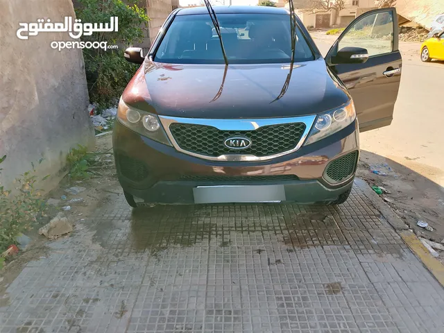 Used Kia Sorento in Tripoli