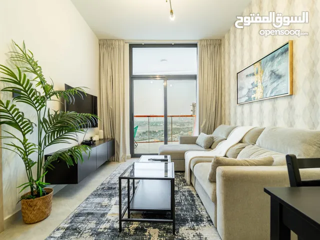 دبي الجداف  Binghatti  غرفة وصالة  مفروش سوبرلوكس مع بلكونة - ايجار شهري شامل