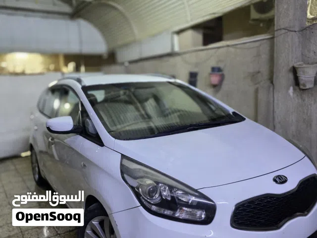 2014 كيا كارينز Luxury