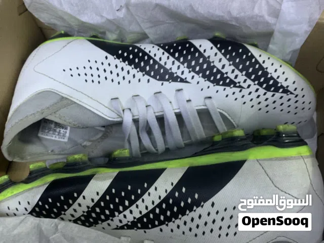 these are addidas preditors