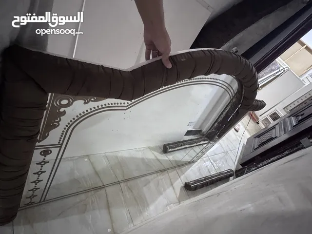 غرفة نوم كبيرة جداً نظيفة للبيع