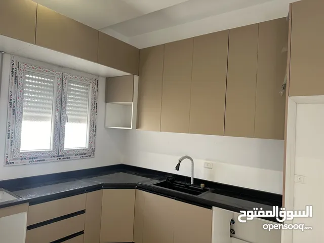160 m2 3 Bedrooms Apartments for Sale in Tripoli Tareeq Al-Mashtal
