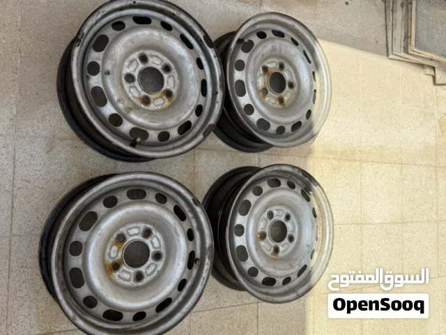 جنوط سيارة مازدا 6 مستخدمه سبب البييع خلاص بعت سيارة والجنوط ماحتاجهن