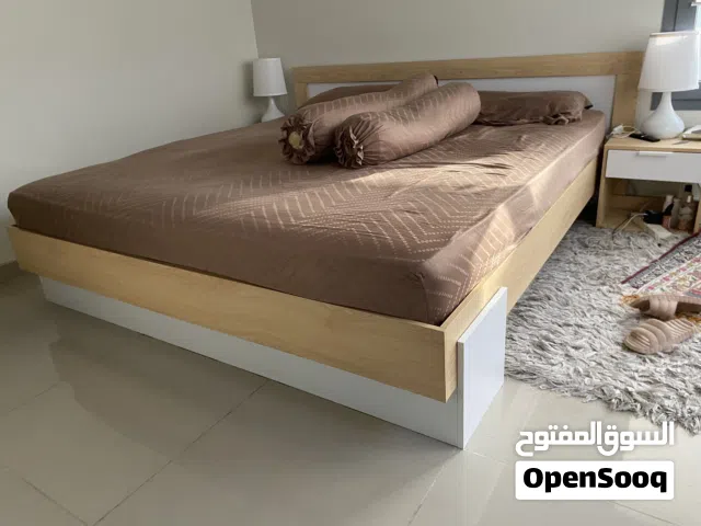 King size bed+matras+two side tables+dressing table with mirror