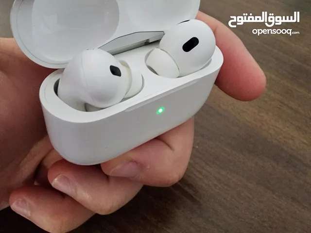 بسعر حرق بحالة ممتازة apple airpods pro 2