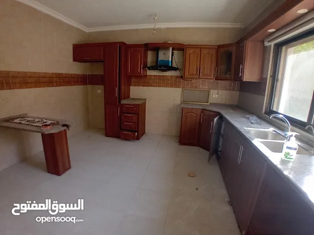 230 m2 4 Bedrooms Apartments for Rent in Amman Khalda