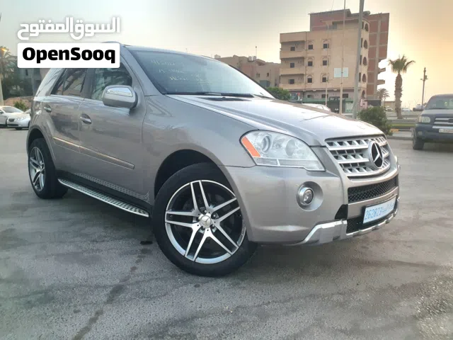 MERCEDES BENZ W164 ML550 2010 KIT AMG FUII للبيع درجة أولي