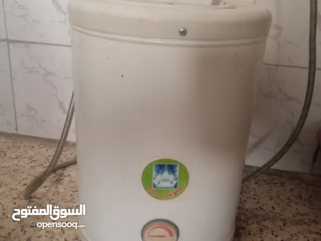 قيزر بحاله الوكاله ومركب عليه بربيش طويله حامي بارد مكفول شاء الله