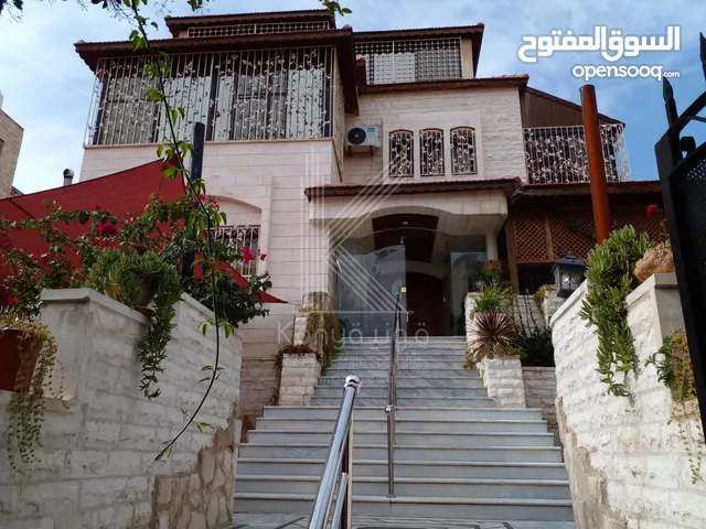 800 m2 5 Bedrooms Villa for Sale in Amman Tla' Ali
