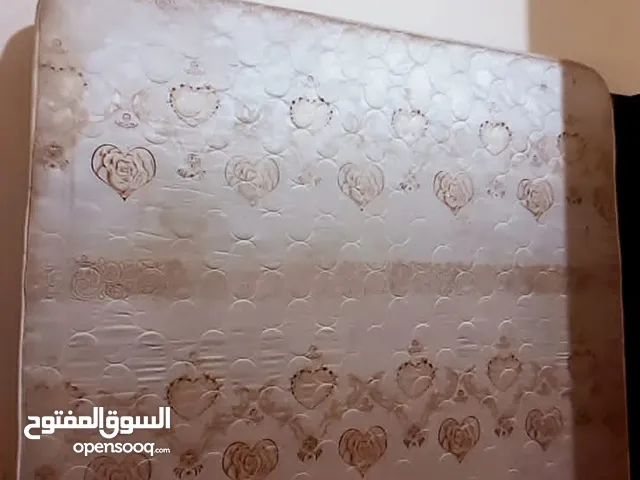 فرشة مستعملة خفيف جدا بحالة الجديد تمام