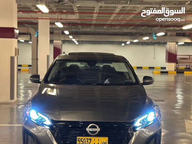 Used Nissan Altima in Dhofar