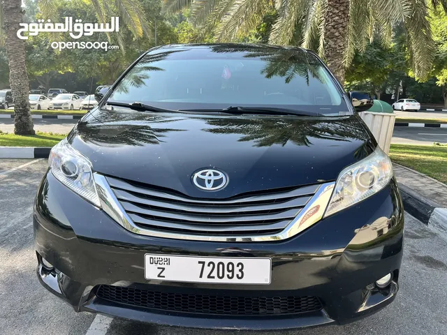 Toyota Sienna 2013 in Sharjah