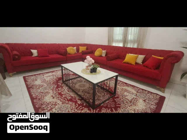 فرصة كنبات شبه جديدة للبيع