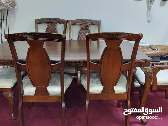 Dining table with 6 chairs