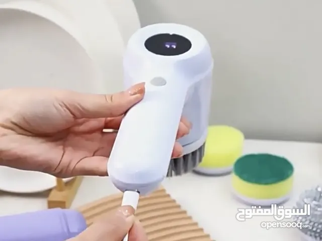 جهاز التنظيف المتعدد 5 في 1 مع عدد خمس فرش تنظيف مختلفة بسرعات مختلفة يوفر عليك التعب