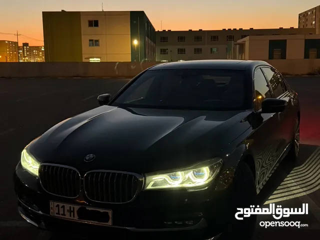 بي ام دبلبو 750Li اكبر حجم واعلى فئه