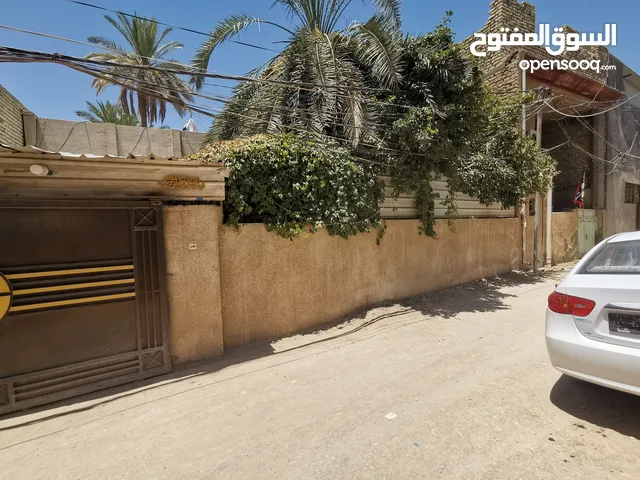 بيت كبير و بسعر مناسب في الولاية -المدينة القديمة-