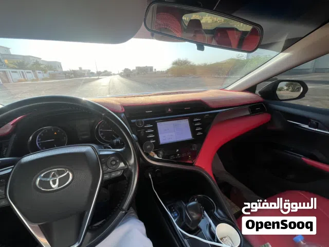 2019 تويوتا كامري SE