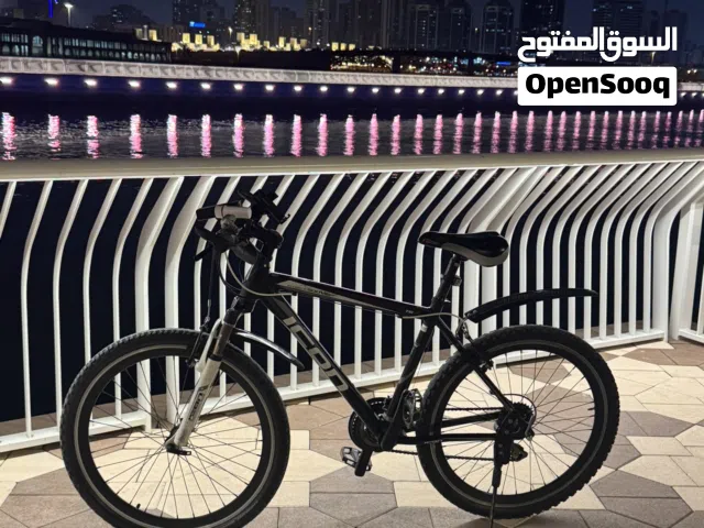 للبيع دراجة هوائية جبلية ممتازه