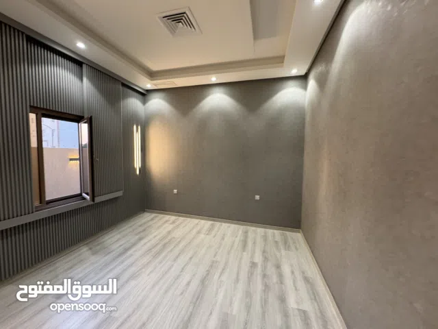 300 m2 4 Bedrooms Apartments for Rent in Mubarak Al-Kabeer Fnaitess