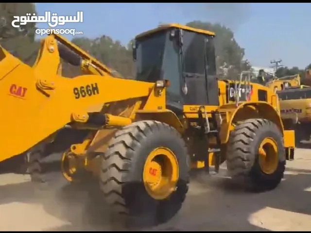 للبيع لودر ( تراكتور) بحالة الوكالة