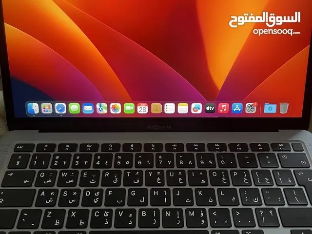 MacBook M1 - بحالة الجديد