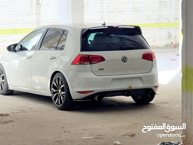 Volkswagen Golf 2016 in Nablus