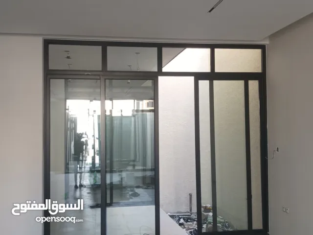 تركيب وتوريد زجاج سكريت الالمنيوم شاورات الاستكشر