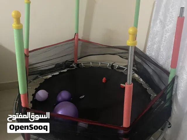 ترامبولين اطفال داخلي