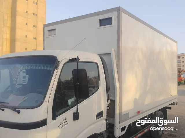 صندوق مقفل للبيع او البدل بصندوق مفتوح