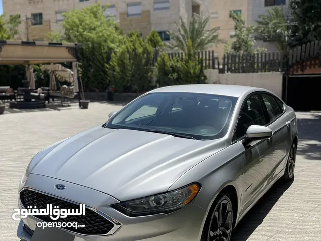 فورد فيوجن 2018 se sport كلين تايتل