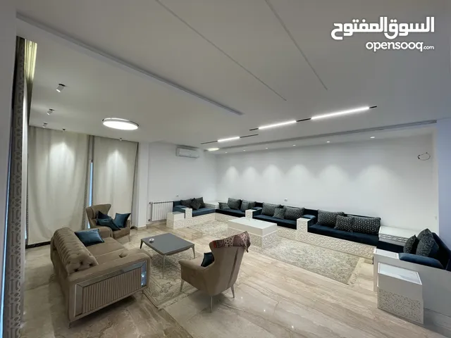 700m2 More than 6 bedrooms Villa for Sale in Tripoli Hay Demsheq