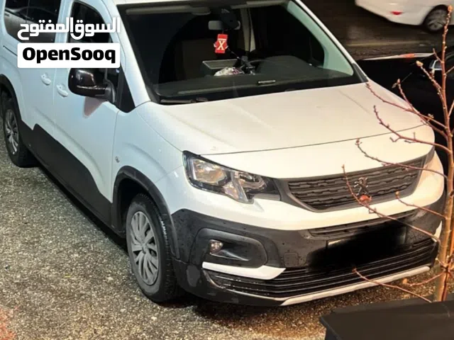 بيجو ريفتر 2024