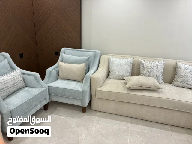 للبيع كنب جديد  اكثر من 15 شخص